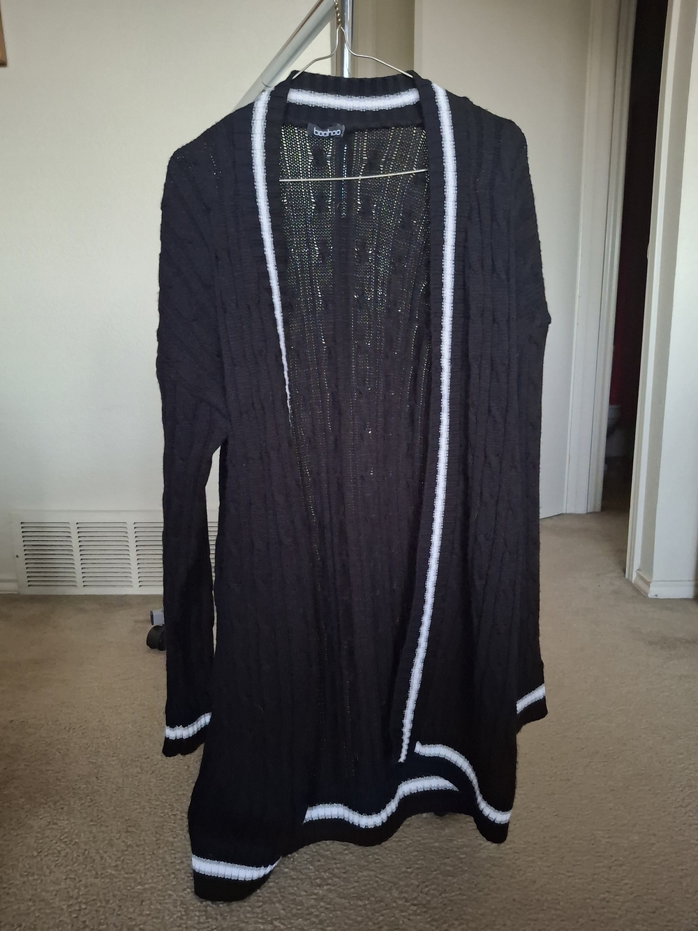 boohoo Black Open-Front Cardigan with White Trim Accents